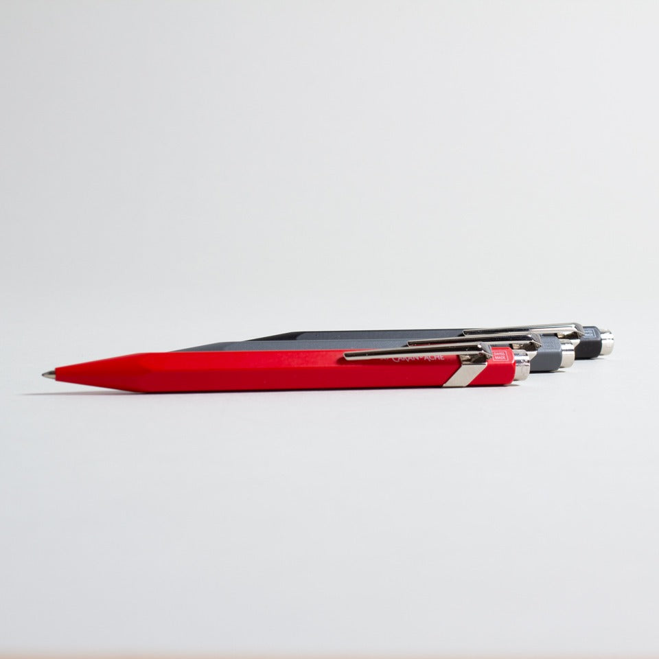 Caran d’Ache Rollerball 849 mit Etui
