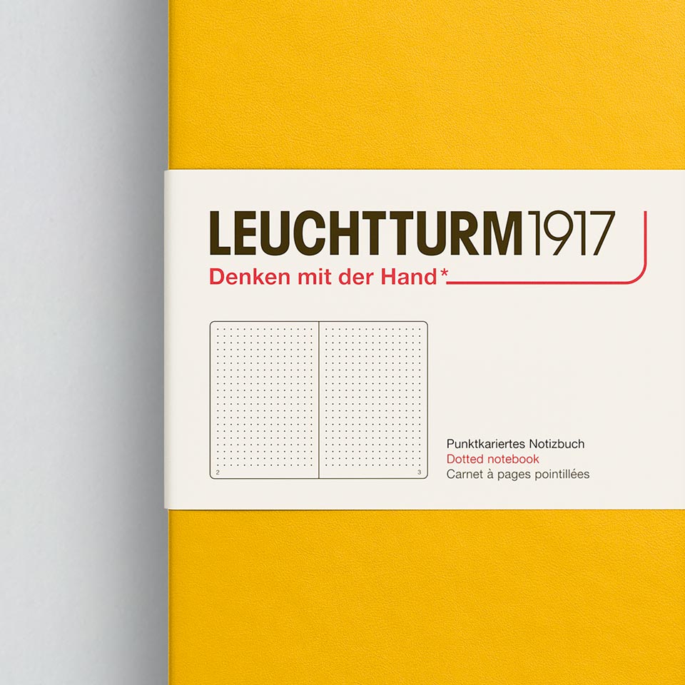 Leuchtturm Notizbuch Medium A5 Hardcover in Sunflower, gepunktet, Aufsicht #Farbe_Sunflower